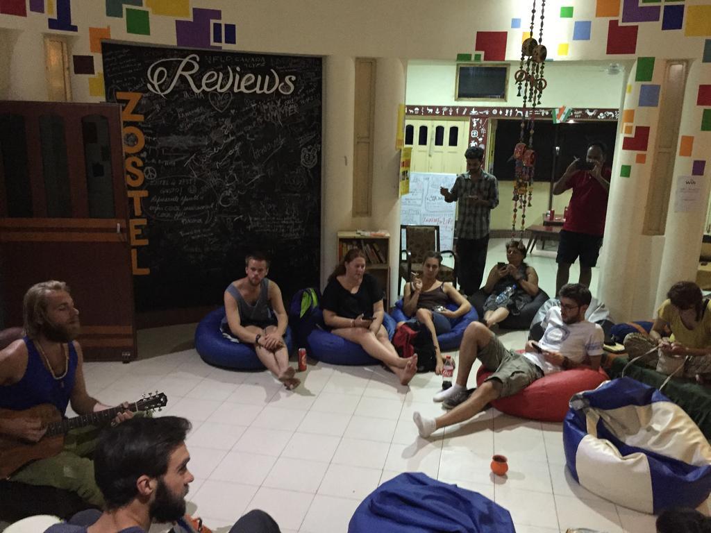 Zostel Varanasi Hostel Екстериор снимка